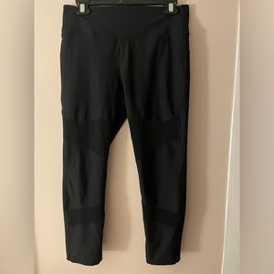 Avia capri black leggings